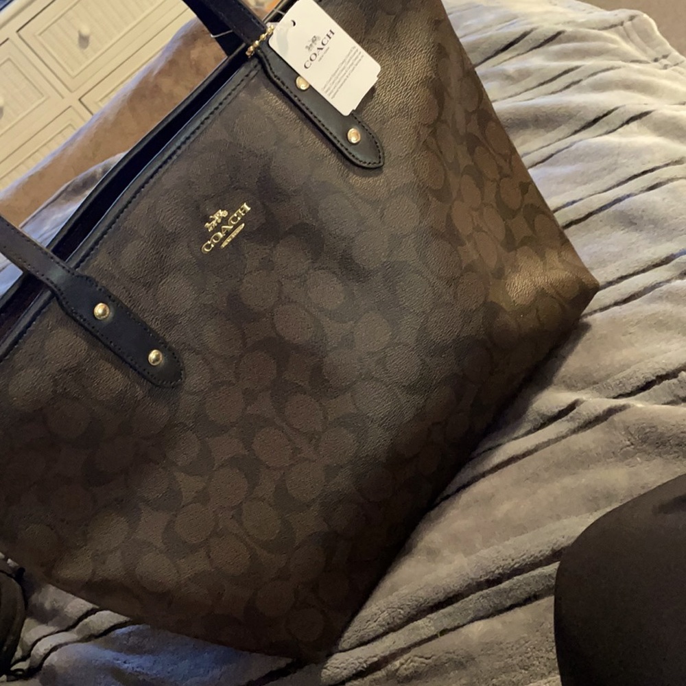 Coach tote